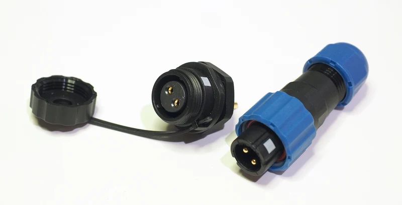 SP13 connector, 2-pin, male plug